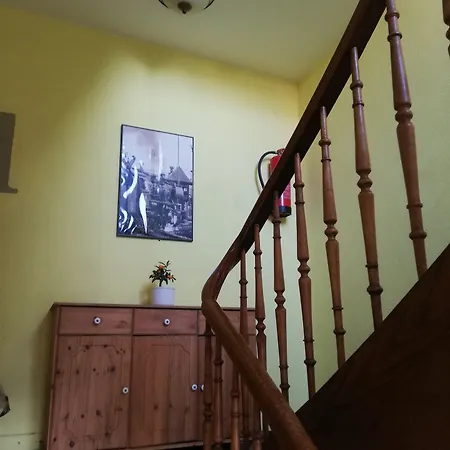 Alojamento de Acomodação e Pequeno-almoço Gaestehaus Heigeleshof 2*